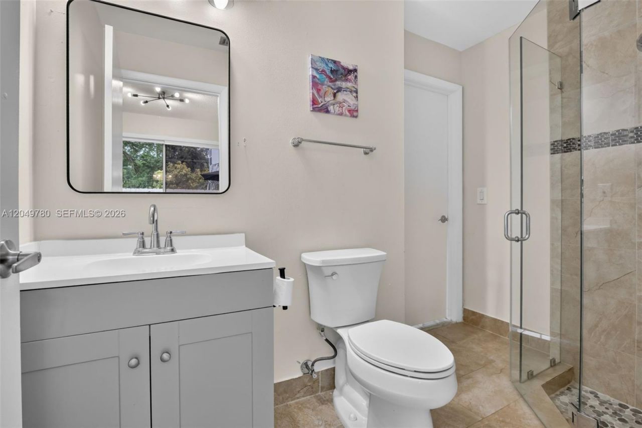 490 NW 102nd Ter, Pembroke Pines, FL 33026 Photo