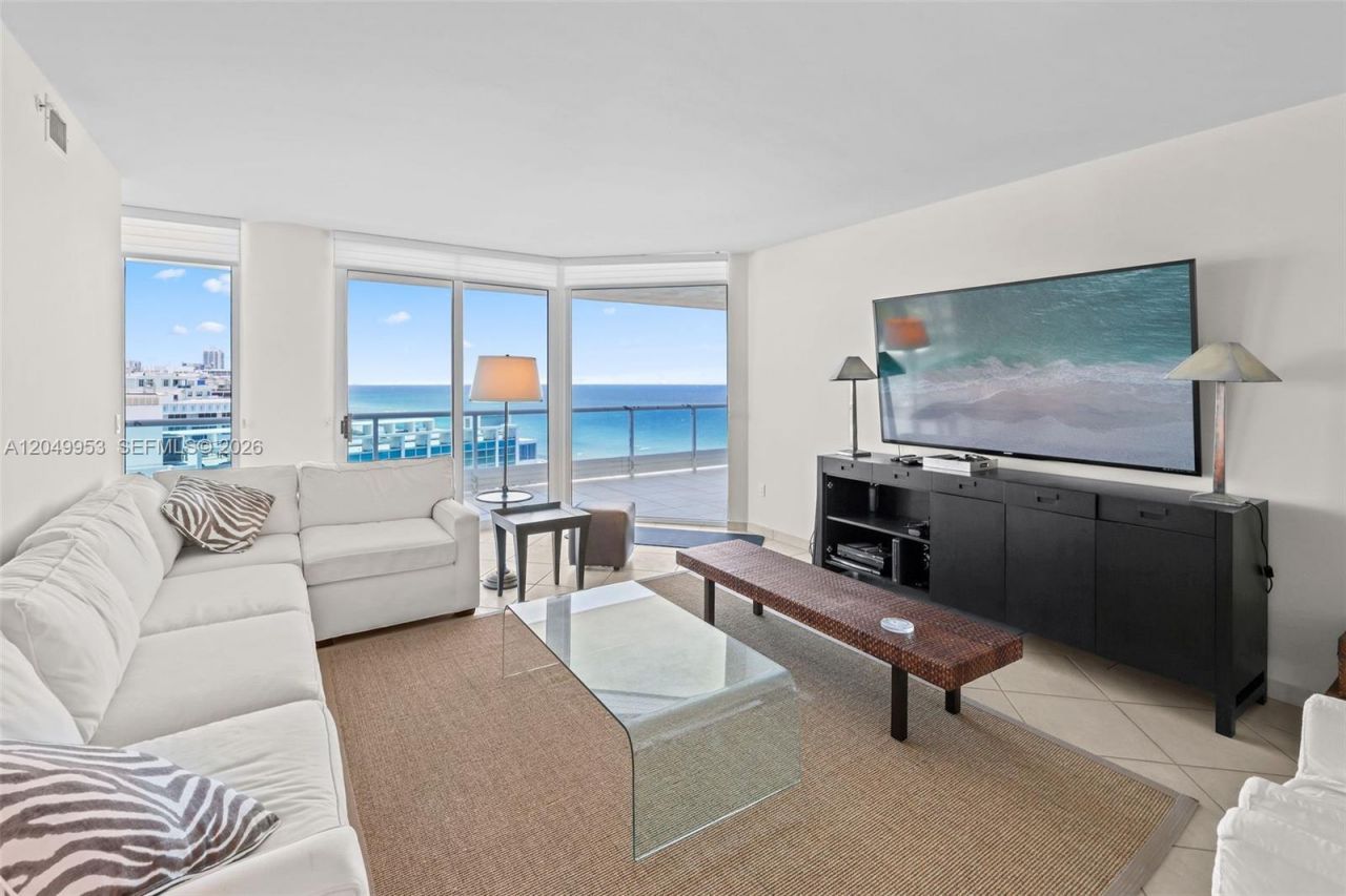 5025 Collins Ave , Unit 1707, Miami Beach, FL 33140 Photo