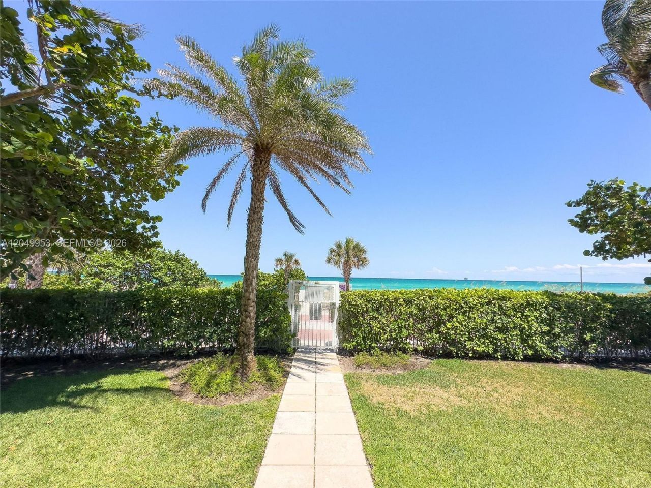 5025 Collins Ave , Unit 1707, Miami Beach, FL 33140 Photo