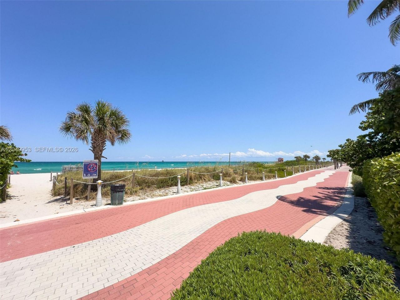 5025 Collins Ave , Unit 1707, Miami Beach, FL 33140 Photo