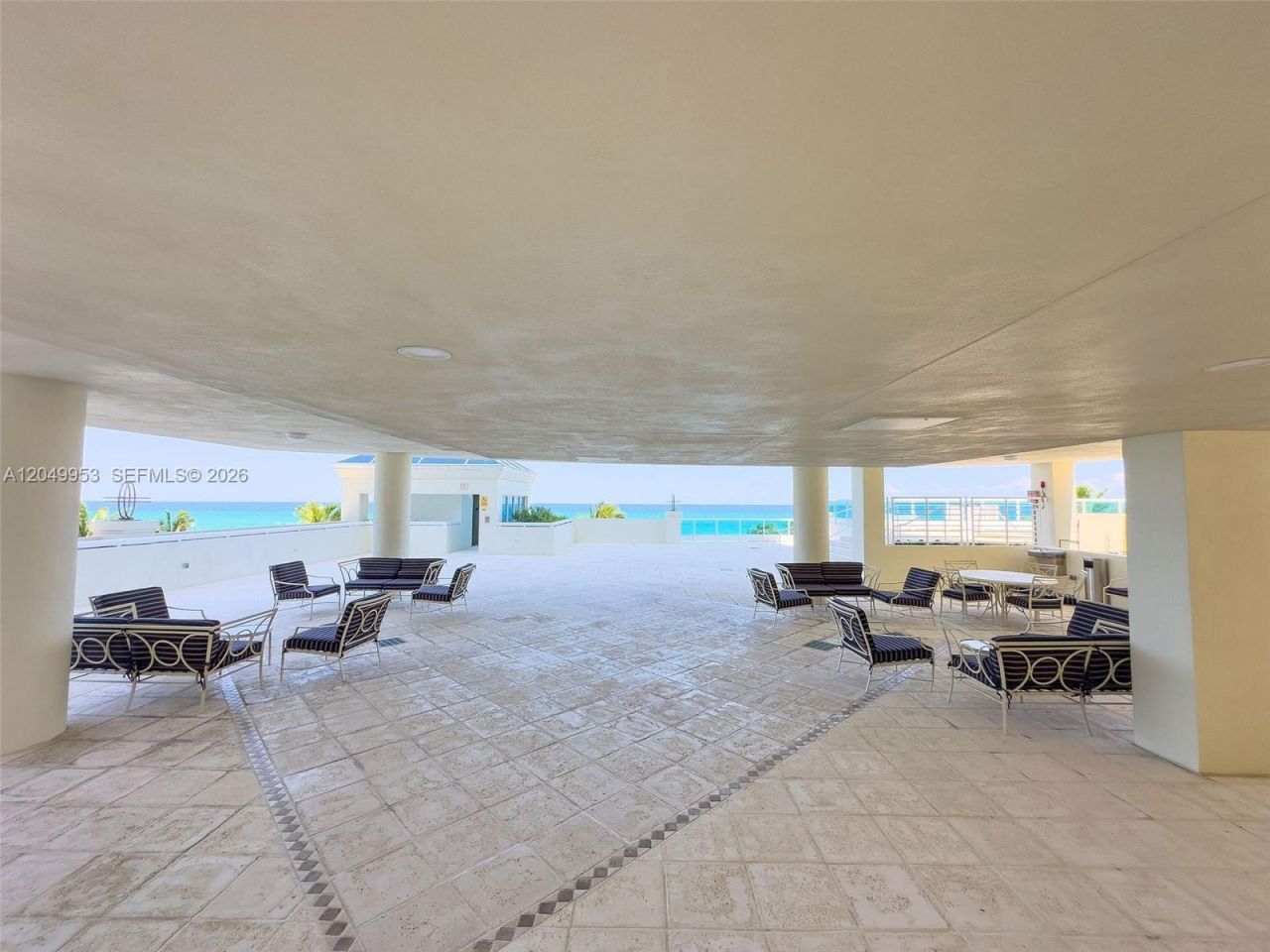 5025 Collins Ave , Unit 1707, Miami Beach, FL 33140 Photo