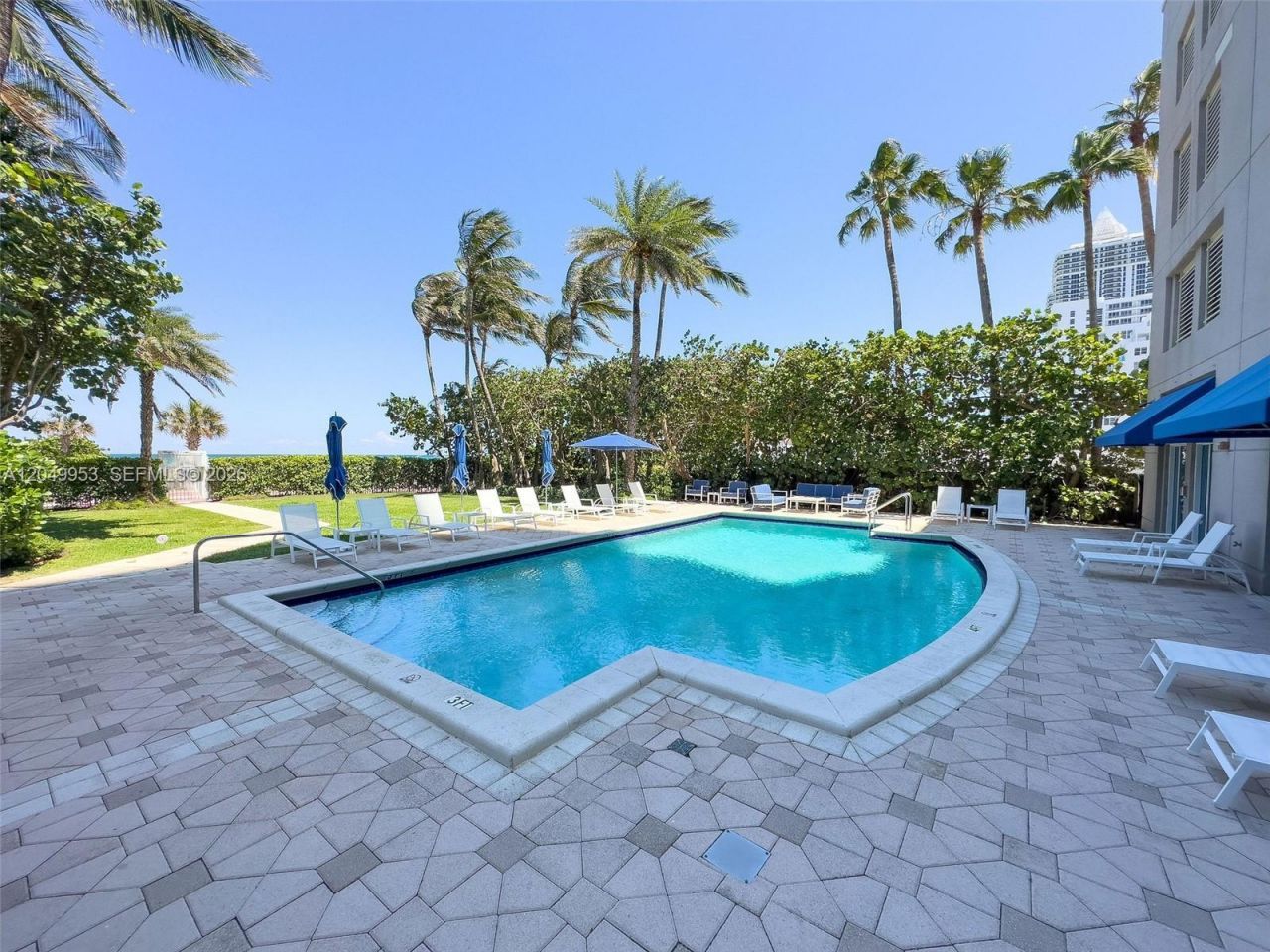 5025 Collins Ave , Unit 1707, Miami Beach, FL 33140 Photo