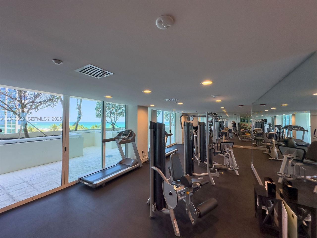 5025 Collins Ave , Unit 1707, Miami Beach, FL 33140 Photo