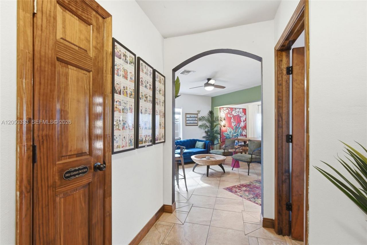 2538 Liberty St , Hollywood, FL 33020 Photo
