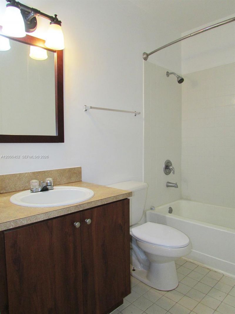 7407 SW 152nd Ave , Unit 4-204, Miami, FL 33193 Photo