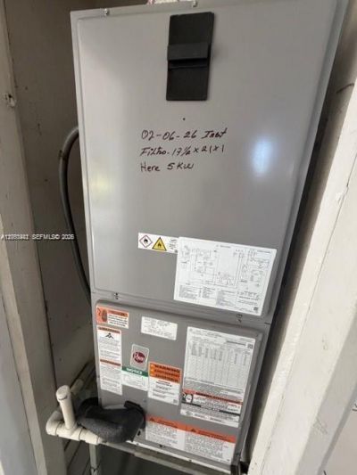 2368 NW 3rd St , Unit 4, Miami, FL 33125 Photo