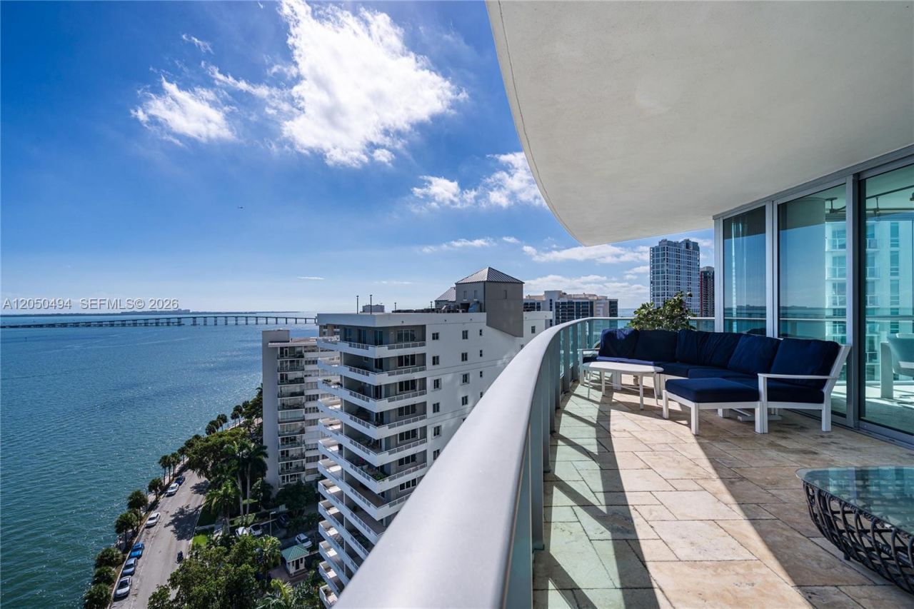 1331 Brickell Bay Dr, Unit 1611, Miami, FL 33131 Photo