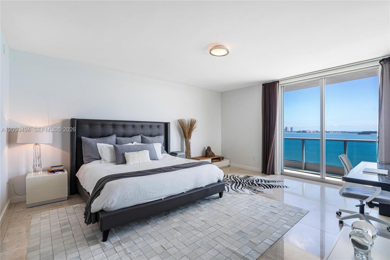 1331 Brickell Bay Dr, Unit 1611, Miami, FL 33131 Photo