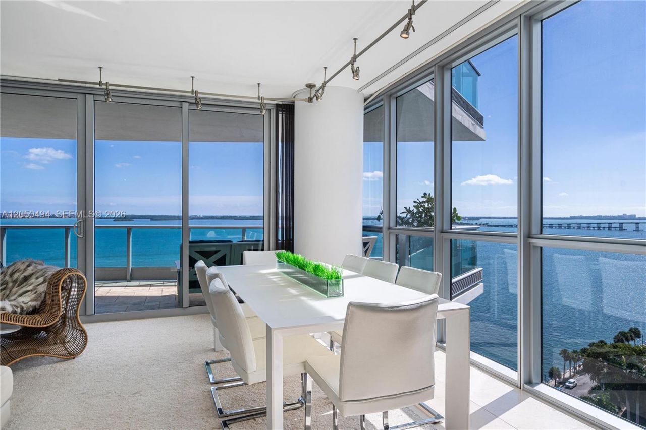 1331 Brickell Bay Dr, Unit 1611, Miami, FL 33131 Photo