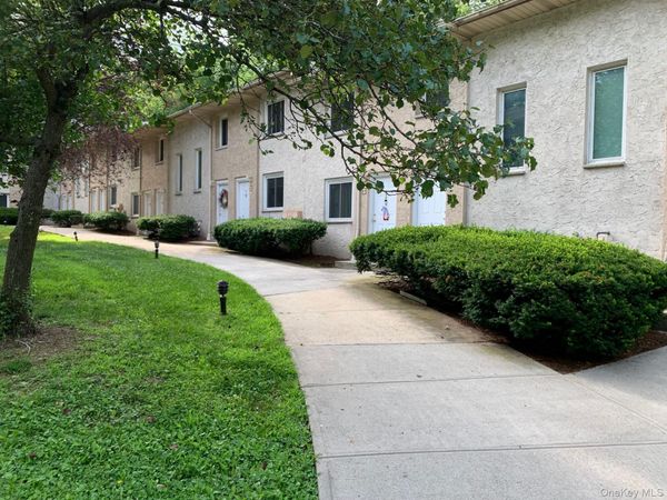 85 N Middletown Road , Unit D2, Nanuet, NY 10954
