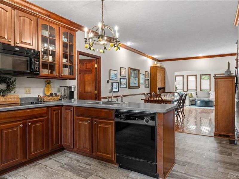 307 Leyland Park Drive, Wilmington, OH 45177 Photo 5