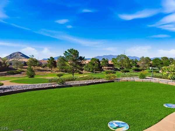 9820 Folsom Drive, Las Vegas, NV 89134