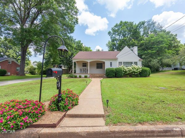 470 North Avenue , Henderson, TN 38340