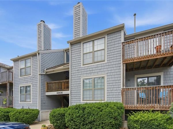 11905 W 58th Terrace, Unit E, Shawnee, KS 66216