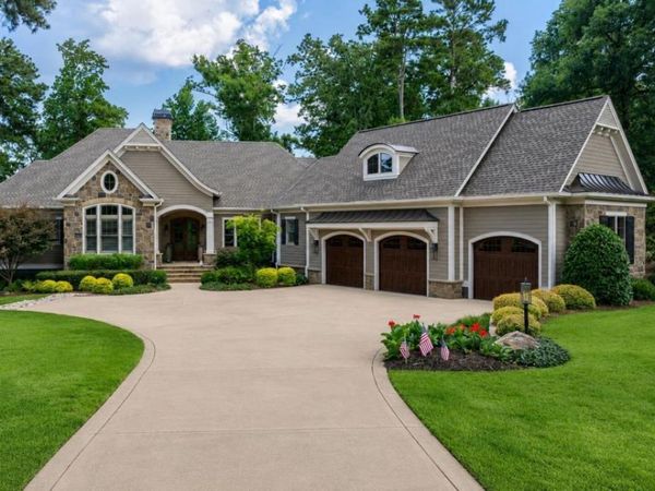 2051 Sandy Ford, Greensboro, GA 30642