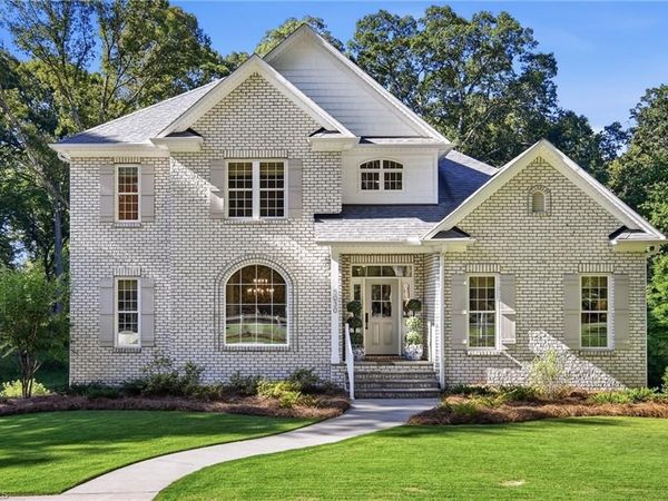 5030 Mountain View Road , Winston-Salem, NC 27104