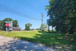 7600 Wilson Blvd photo 4