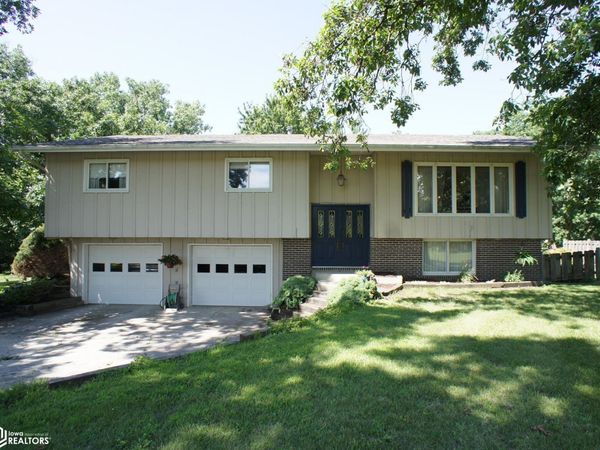 2615 Timberlane Trail, Webster City, IA 50595