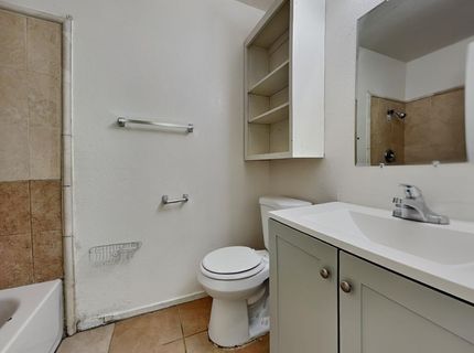 5644 Odea Dr, Sacramento, CA 95824 Photo