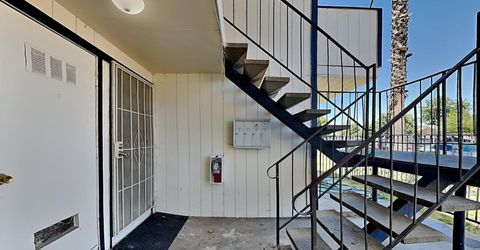 5644 Odea Dr, Sacramento, CA 95824 Photo