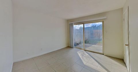 5644 Odea Dr, Sacramento, CA 95824 Photo