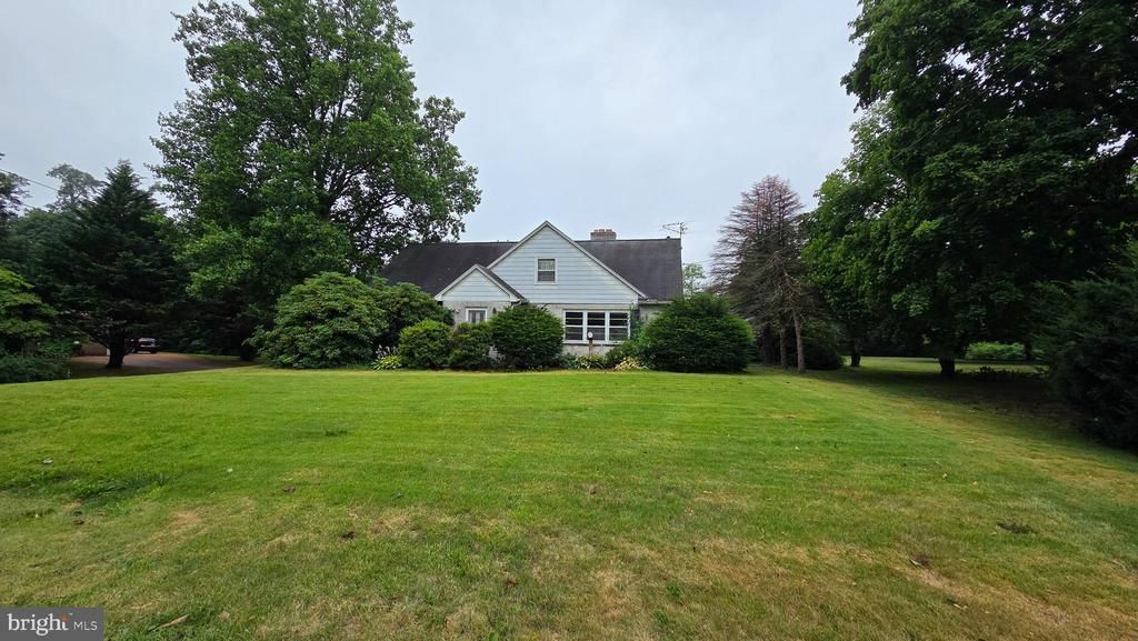 76 S MAIN STREET, STEWARTSTOWN, PA 17363