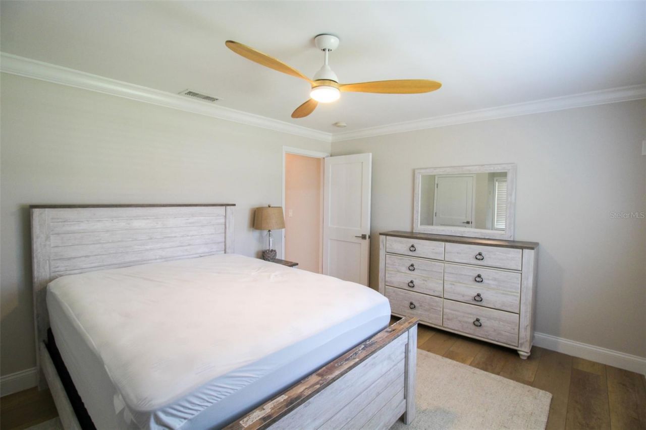 691 Russell Street , Longboat Key, FL 34228 Photo