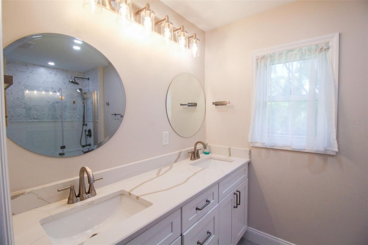 691 Russell Street , Longboat Key, FL 34228 Photo