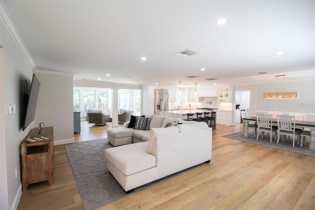 691 Russell Street , Longboat Key, FL 34228 Photo