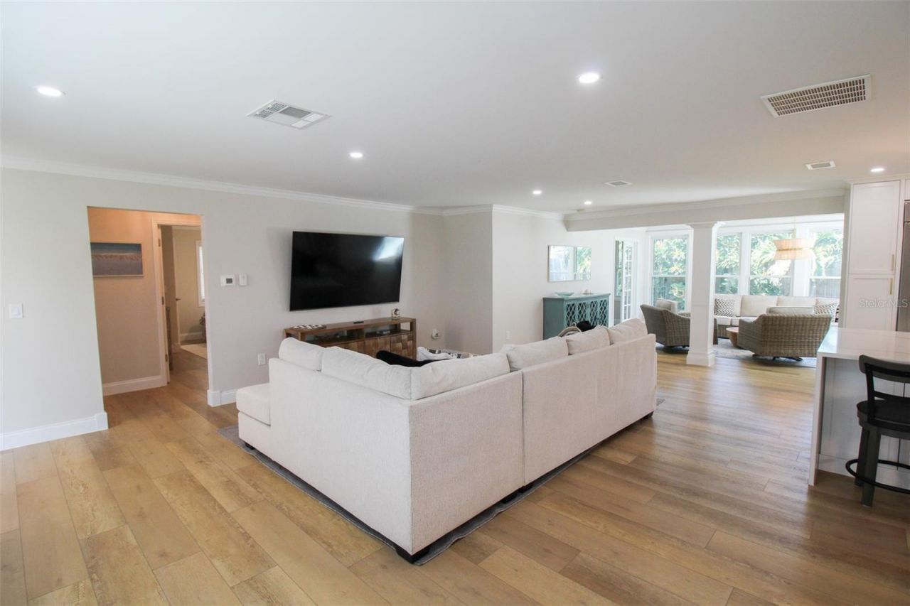 691 Russell Street , Longboat Key, FL 34228 Photo