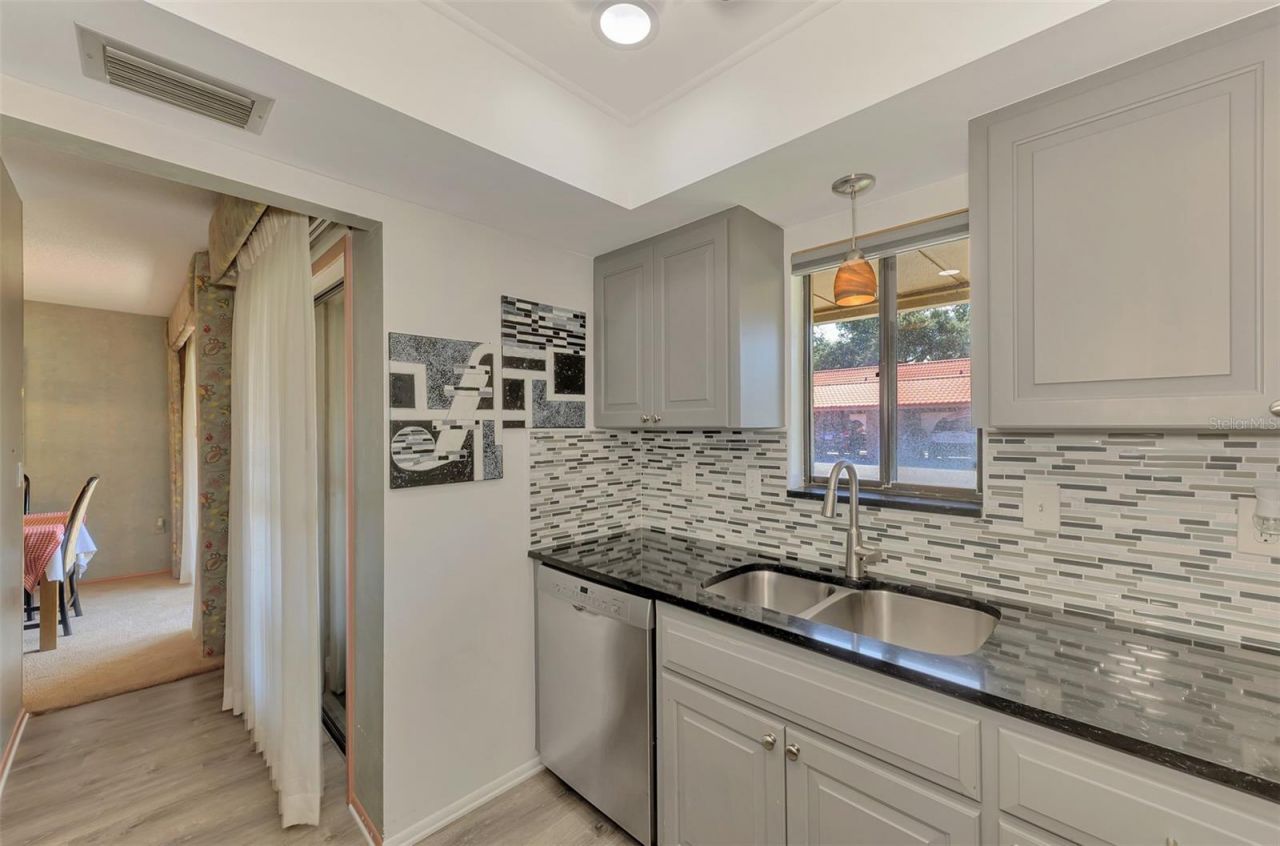 6698 Draw Lane, Unit 140, Sarasota, FL 34238 Photo