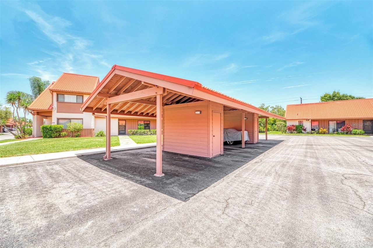 6698 Draw Lane, Unit 140, Sarasota, FL 34238 Photo