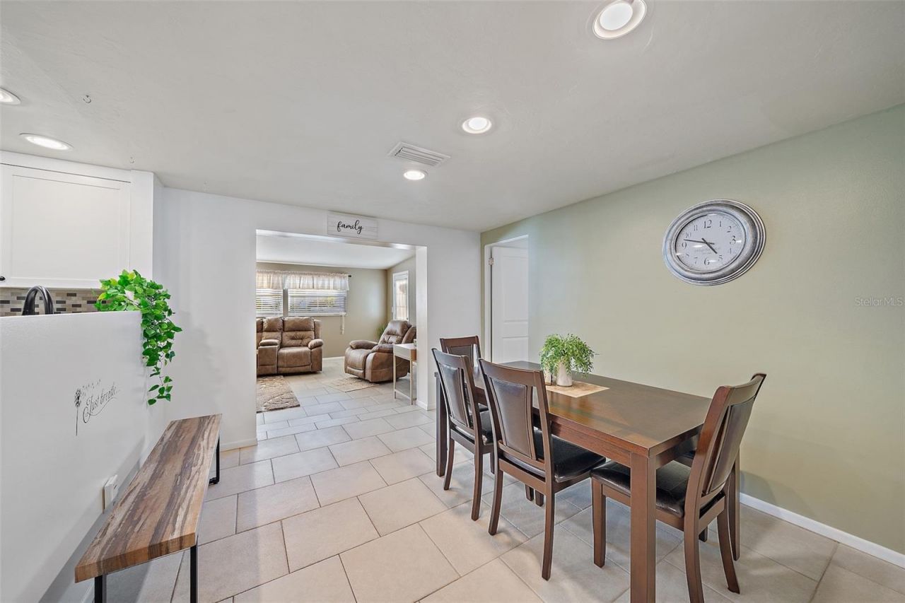 3376 7th Street, Sarasota, FL 34237 Photo