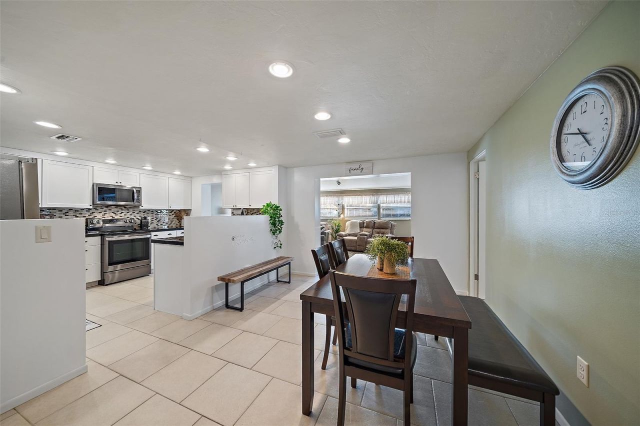 3376 7th Street, Sarasota, FL 34237 Photo