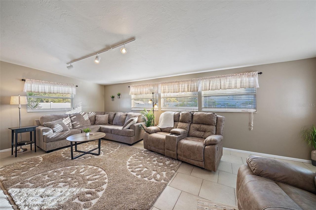 3376 7th Street, Sarasota, FL 34237 Photo