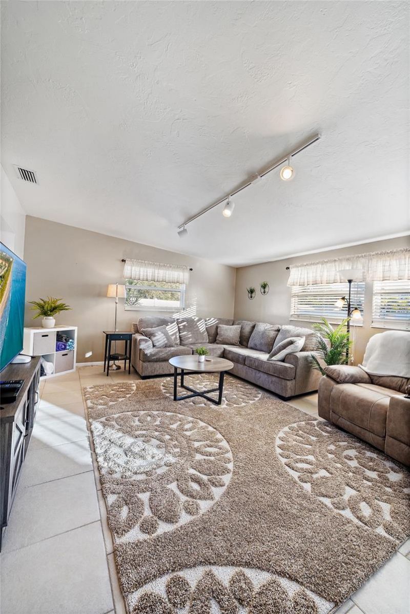 3376 7th Street, Sarasota, FL 34237 Photo