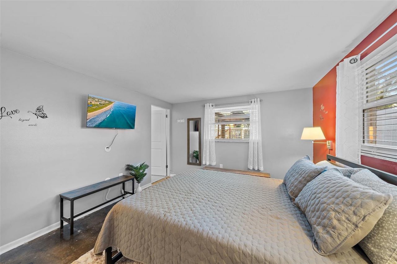 3376 7th Street, Sarasota, FL 34237 Photo