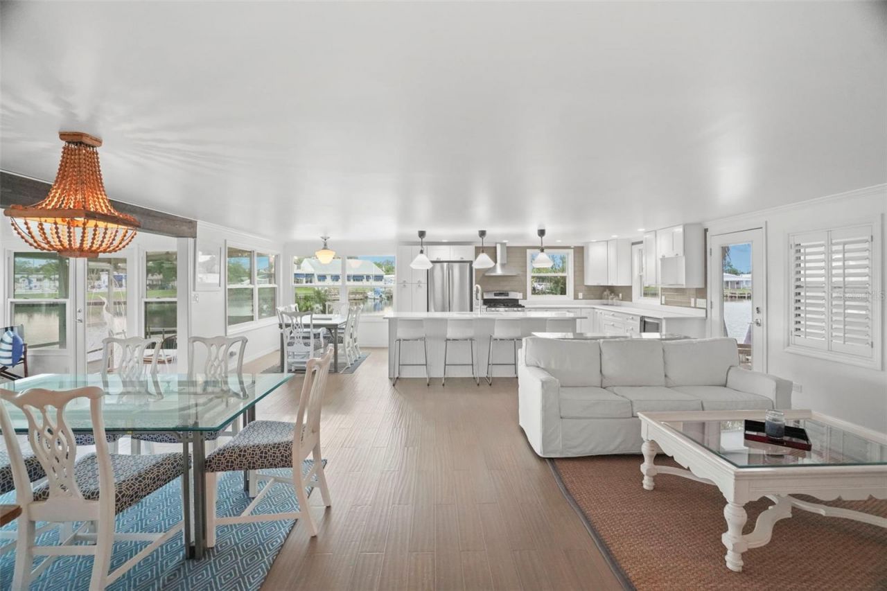 7162 Mount Arlington Drive Ne, Unit 417, Saint Petersburg, FL 33702 Photo