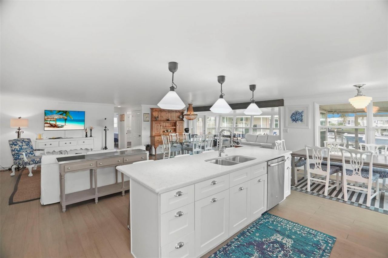 7162 Mount Arlington Drive Ne, Unit 417, Saint Petersburg, FL 33702 Photo