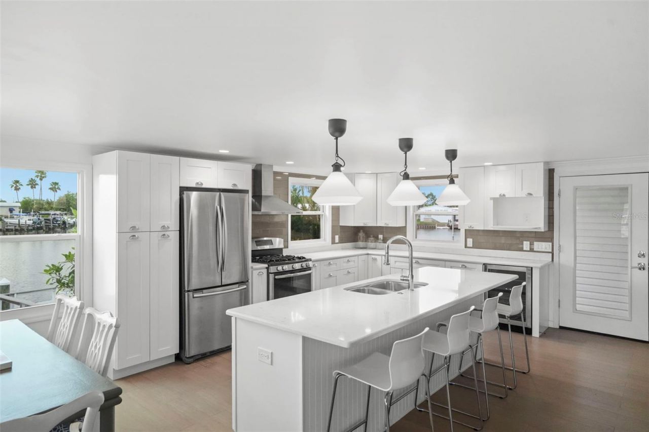 7162 Mount Arlington Drive Ne, Unit 417, Saint Petersburg, FL 33702 Photo