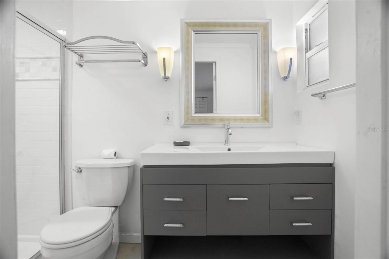 7162 Mount Arlington Drive Ne, Unit 417, Saint Petersburg, FL 33702 Photo