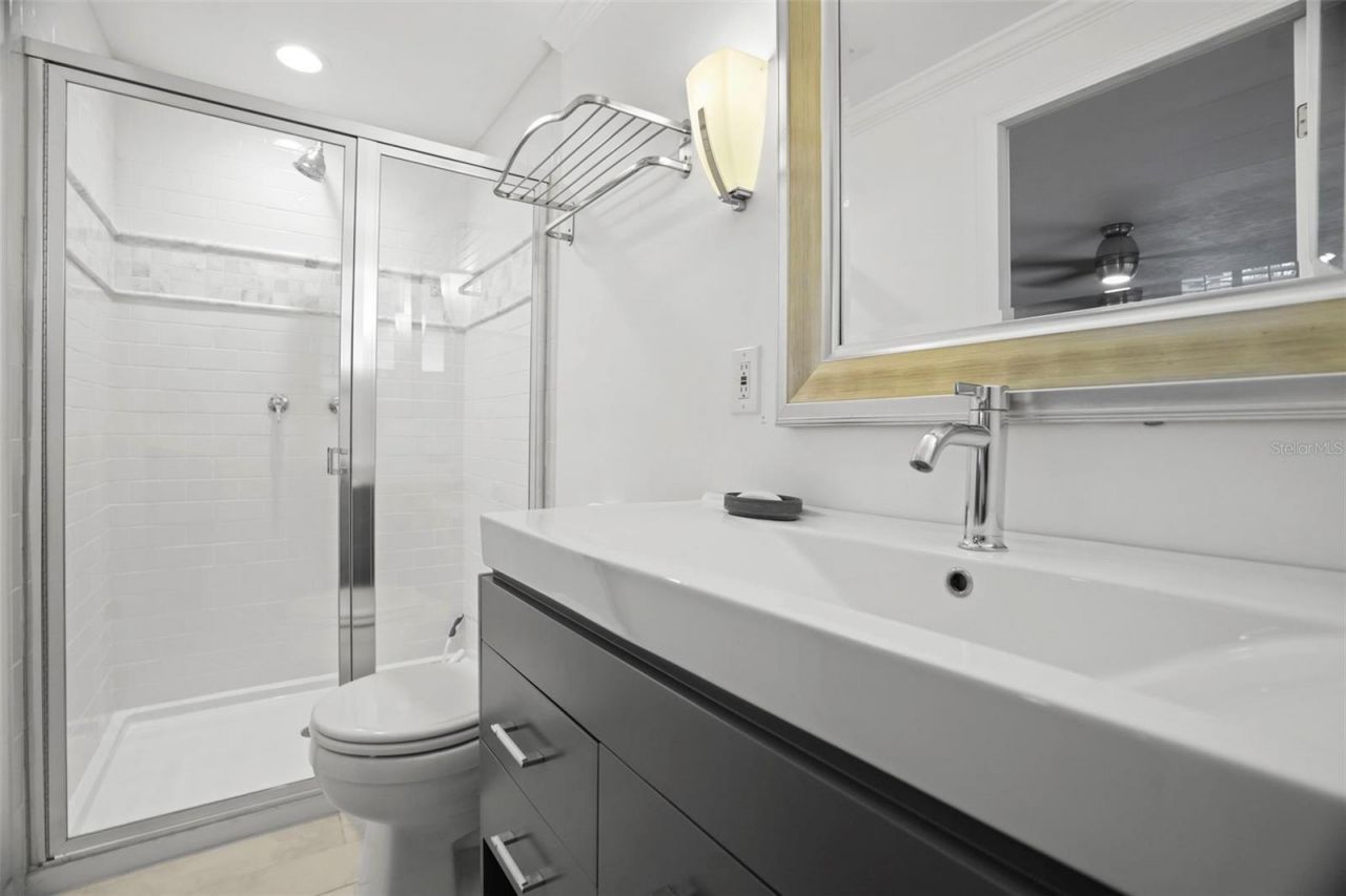 7162 Mount Arlington Drive Ne, Unit 417, Saint Petersburg, FL 33702 Photo