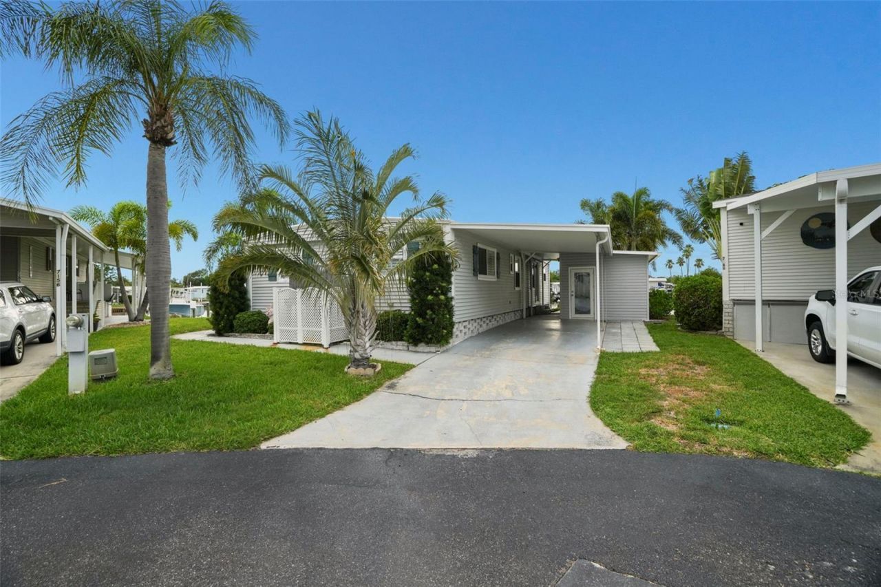 7162 Mount Arlington Drive Ne, Unit 417, Saint Petersburg, FL 33702 Photo