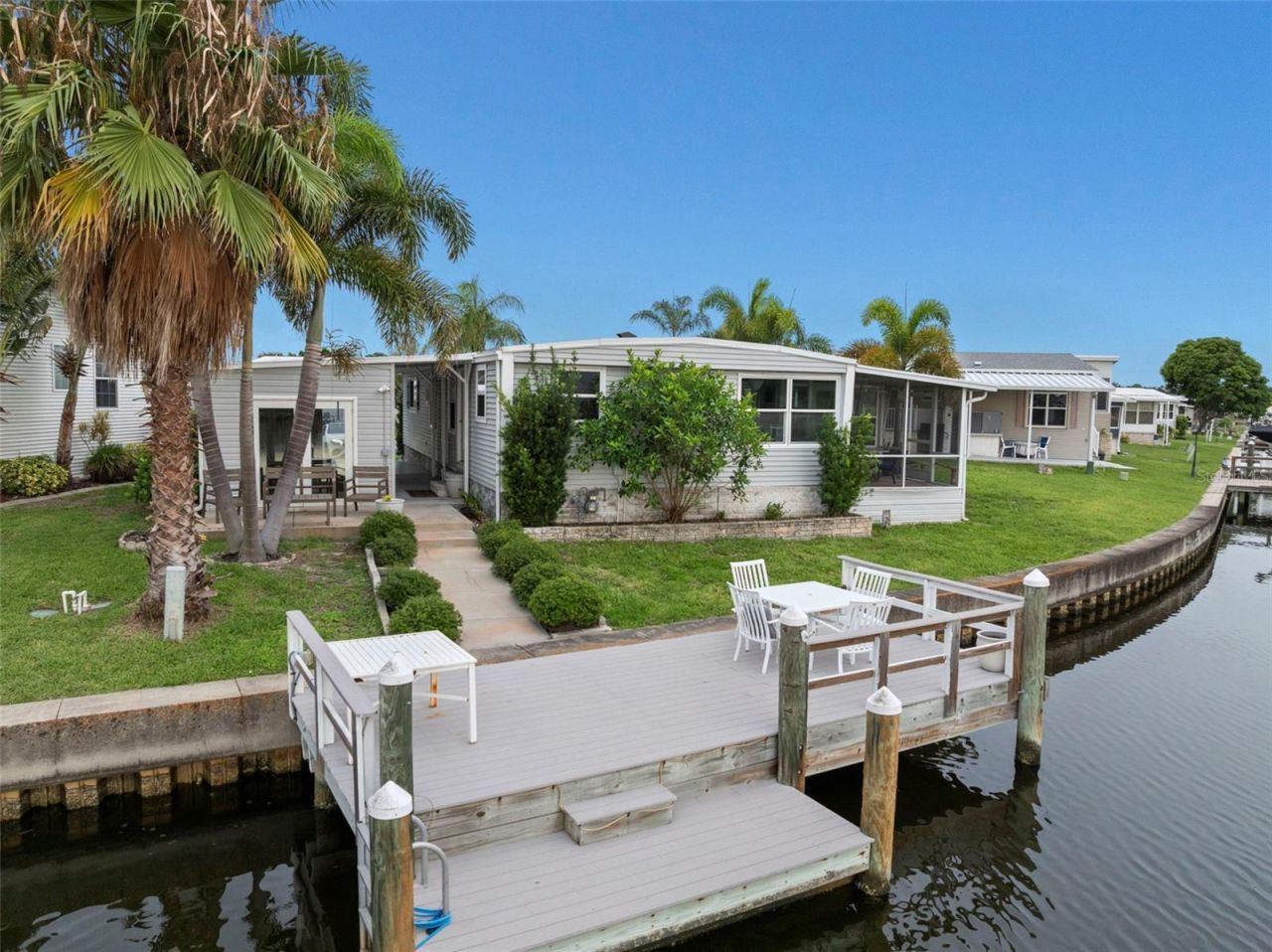 7162 Mount Arlington Drive Ne, Unit 417, Saint Petersburg, FL 33702 Photo