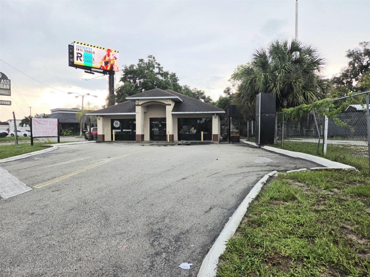 6420 N Orange Blossom Trail, Orlando, FL 32810 Photo