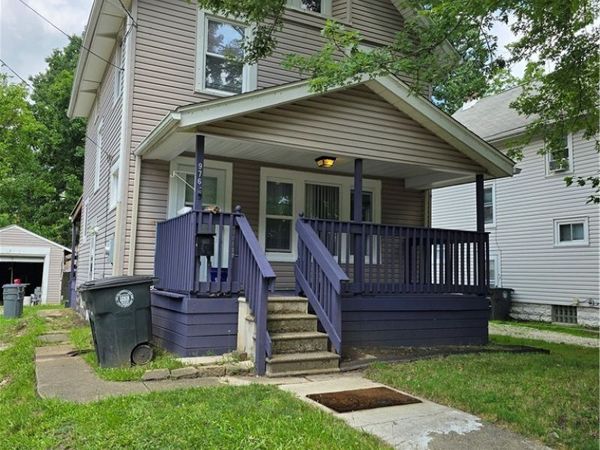 976 Neptune Avenue , Akron, OH 44301