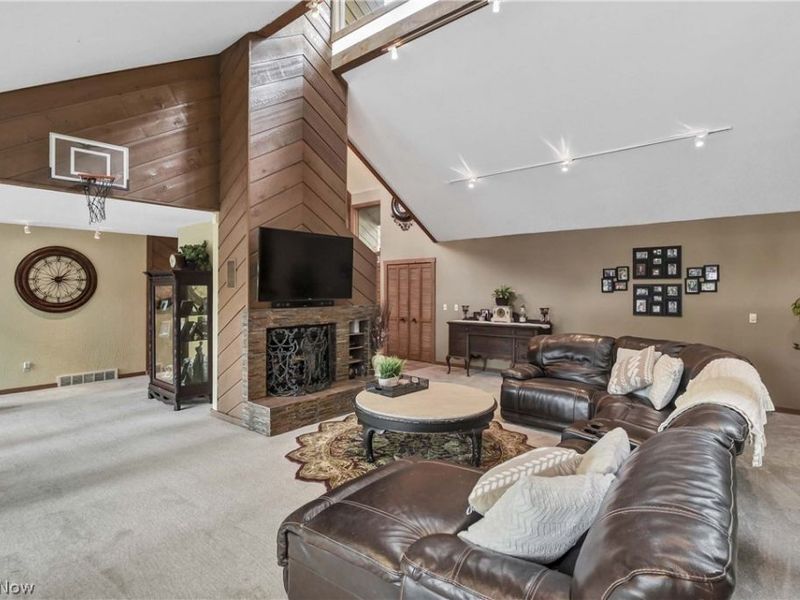 31115 Roxbury Park Drive, Bay Village, OH 44140 Photo 11