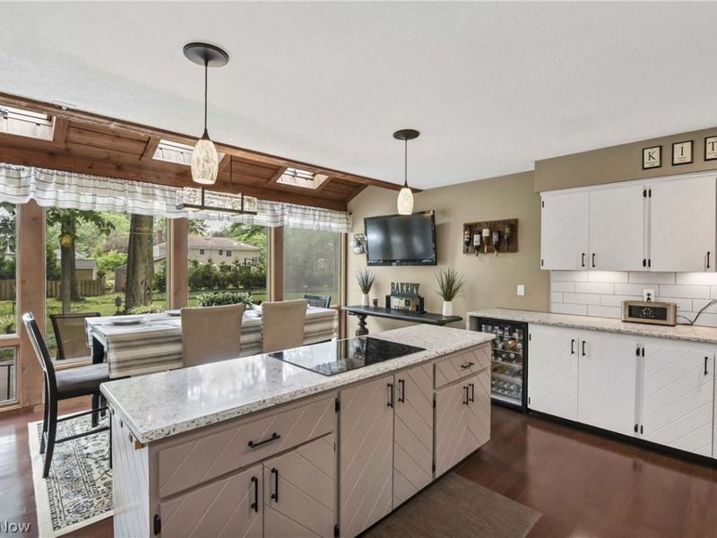 31115 Roxbury Park Drive, Bay Village, OH 44140 Photo 14