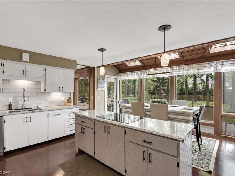 31115 Roxbury Park Drive, Bay Village, OH 44140 Photo 15