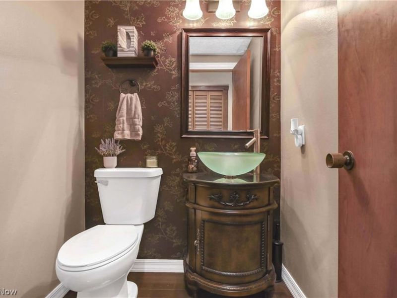 31115 Roxbury Park Drive, Bay Village, OH 44140 Photo 20